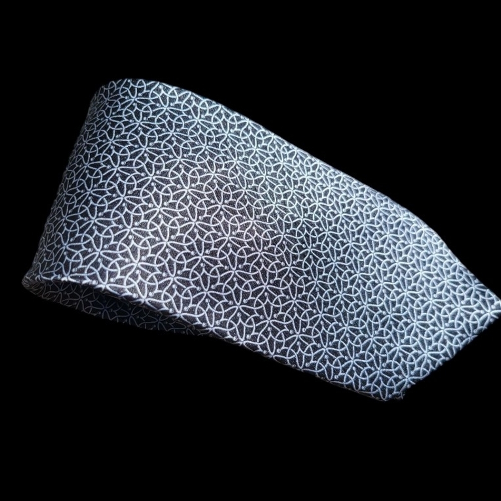 Elegant Black and White Patterned Tie